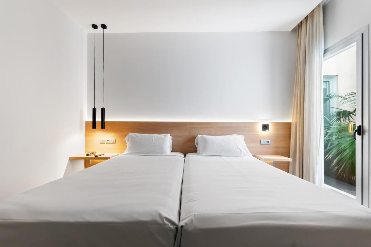 Hotel Areca Тореляно Екстериор снимка