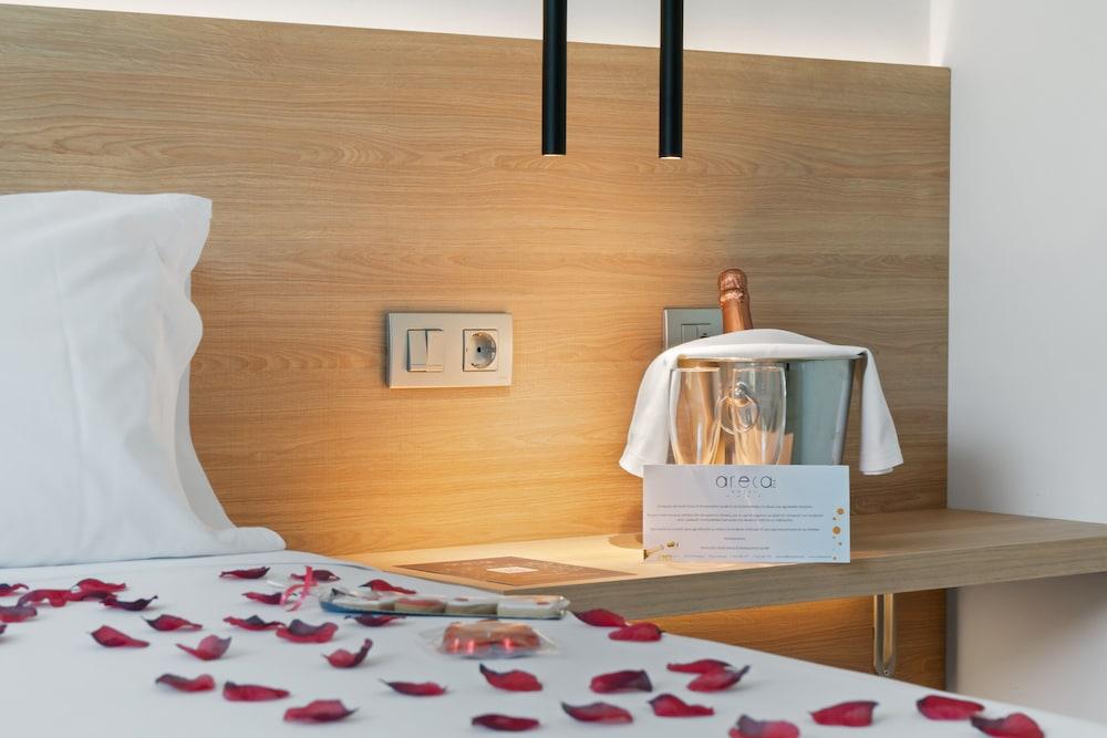 Hotel Areca Тореляно Екстериор снимка